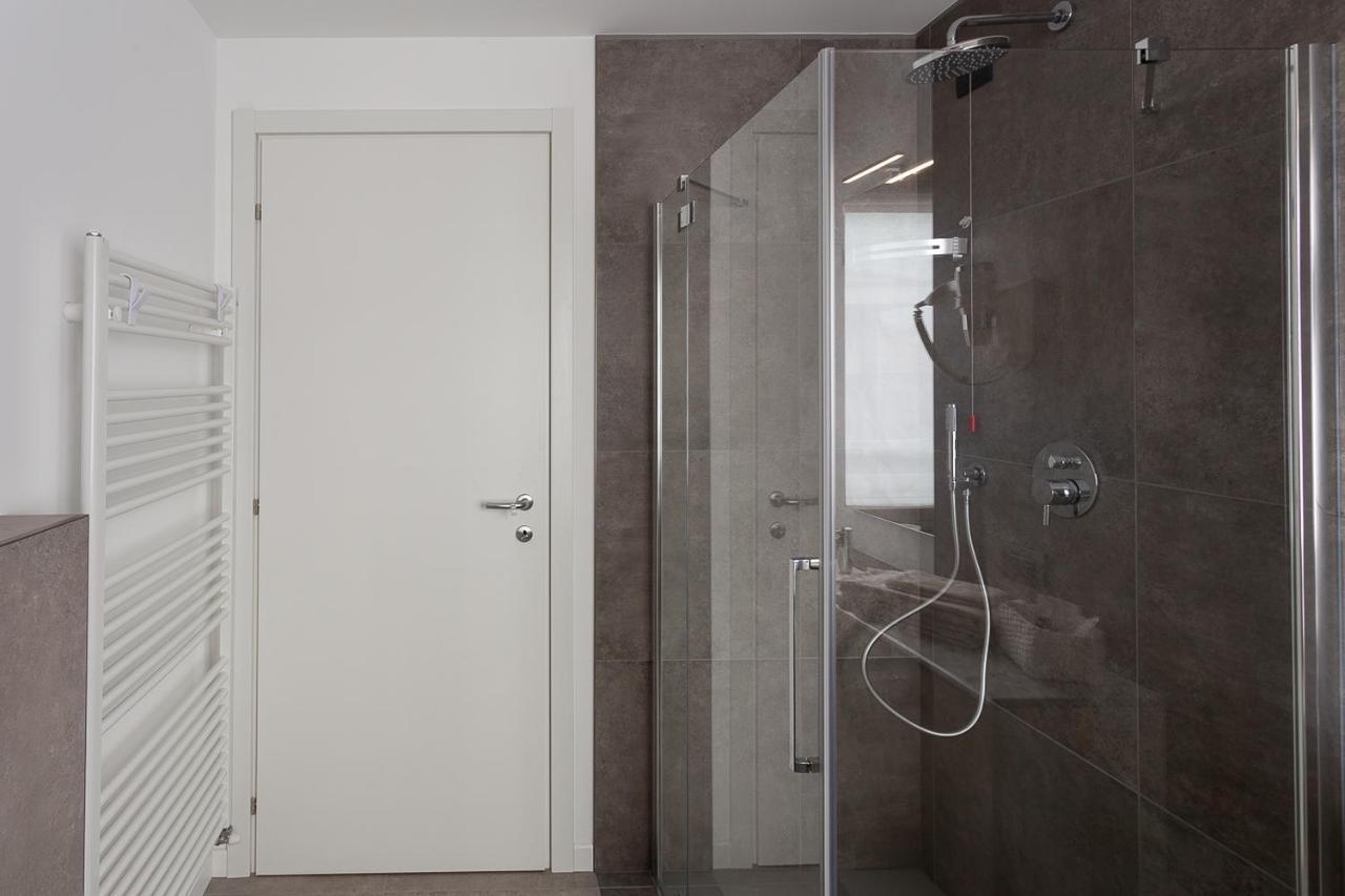 Kita House Apartment Bergamo Luaran gambar